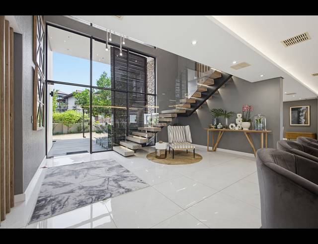 5 BEDROOM HOUSE FOR SALE IN IZINGA